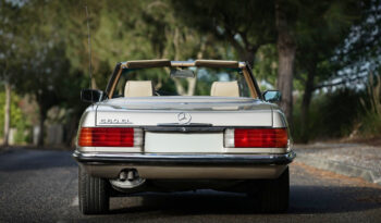 Mercedes 560SL (Dallas) completo