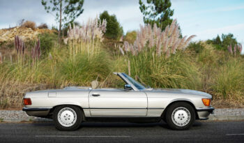 Mercedes 560SL (Dallas) completo