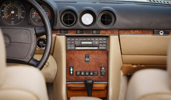 Mercedes 560SL (Dallas) completo